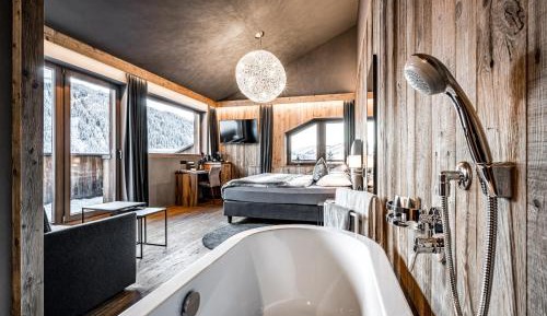 Penthouse Suite