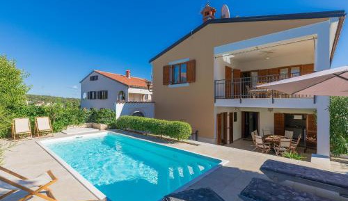 Superior Villa