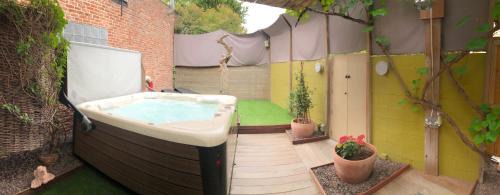 Double Room with Spa Bath