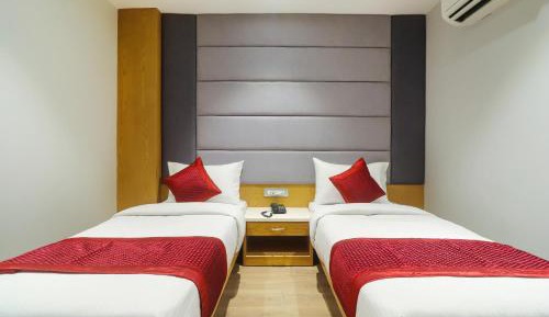 Deluxe Double or Twin Room with City View
