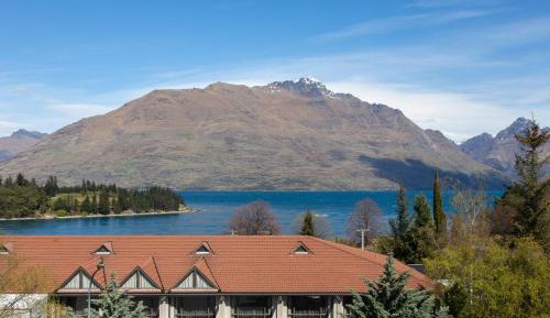 Hotel Room - Lake View