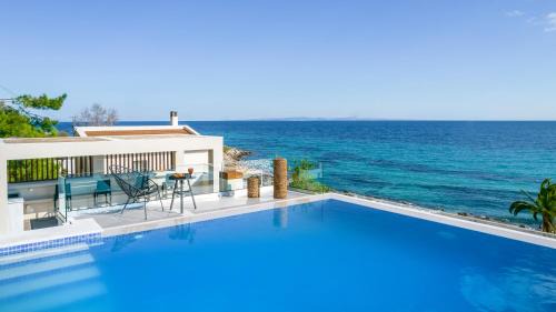Villa with Sea View