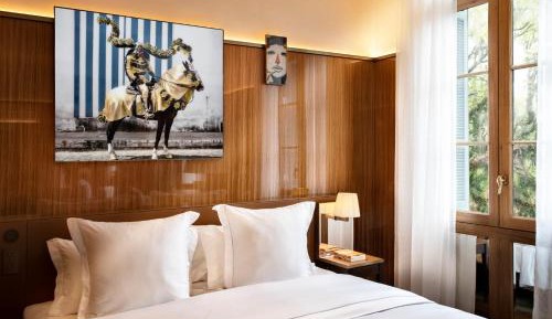 King Room