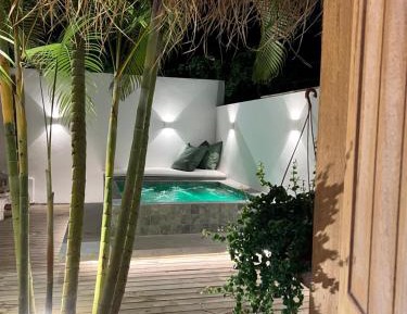 Queen Room with Spa Bath