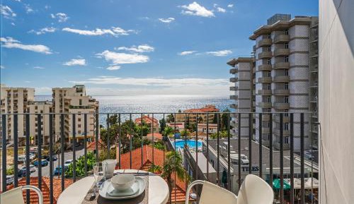Deluxe Apartment Sea View