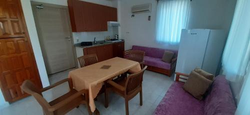 Apartment with Garden View