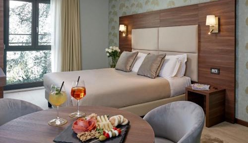 Large Double Room