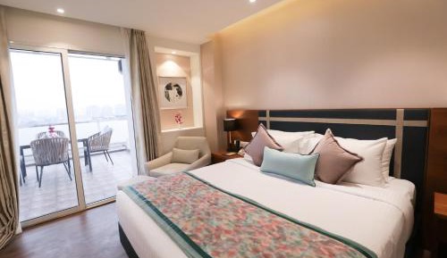 Premium Suite with Terrace