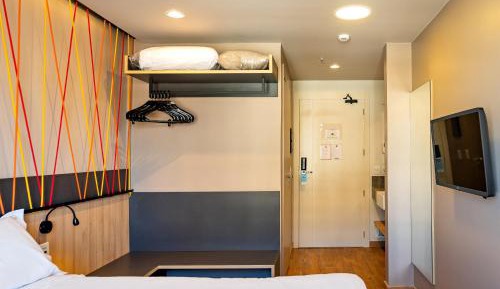 Standard Apartment with One Double Bed