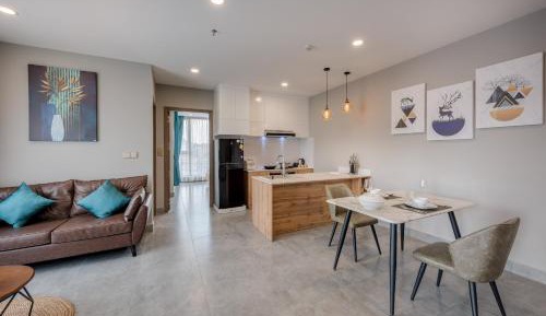 One-Bedroom Apartment with Balcony