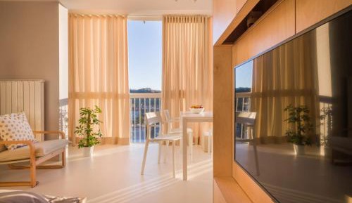Studio Apartment