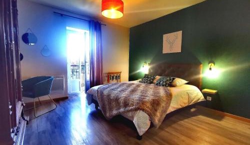 Double Room with Mountain View