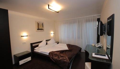Villa 2 Double Room Floor 1