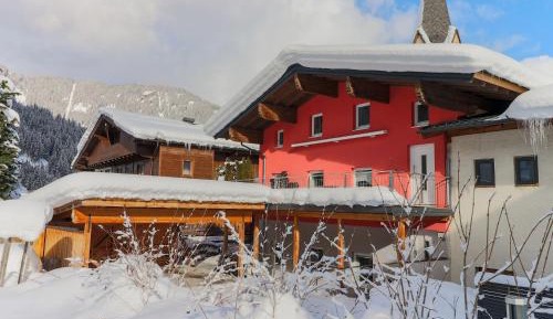 Four-Bedroom Holiday Home