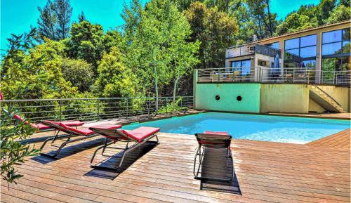 Four-Bedroom Holiday Home