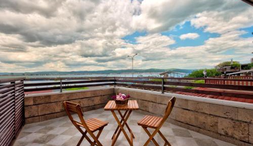Standard Triple Room with Sea View