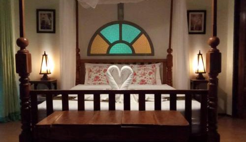 Queen Room with Garden View