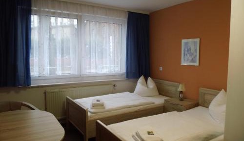 Twin Room (Front Facing)
