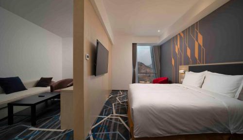 Standard King Room with Bunk Bed