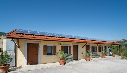 One-Bedroom Apartment (2 Adults)