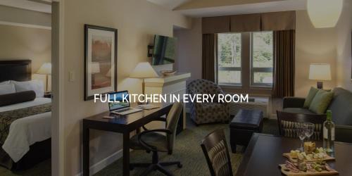 One-Bedroom Queen Suite