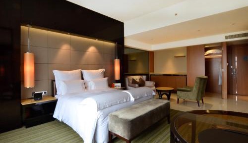 Junior King Suite