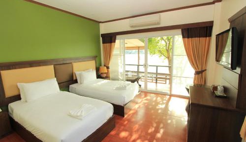 Deluxe Riverfront (Twin)