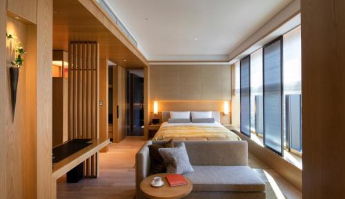 Heritage Premier King (Club Lounge Access) Junior Suite