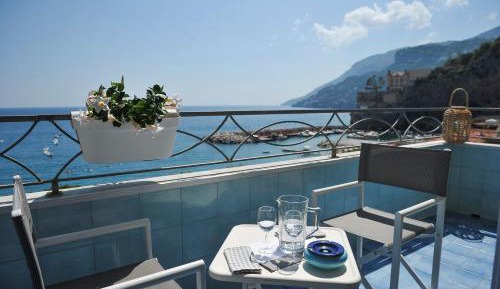 Studio with Sea View