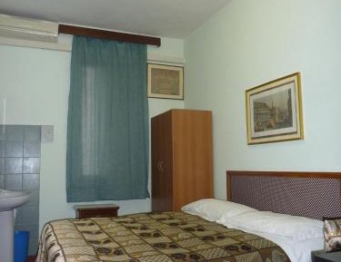 Double or Twin Room with Shared Bathroom