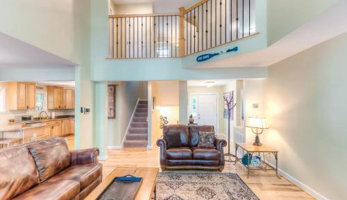 Five Bedroom Holiday Home
