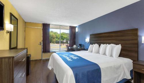 King Room - Disability Access/Non-Smoking