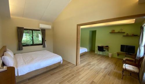 Quadruple Room with Mountain View