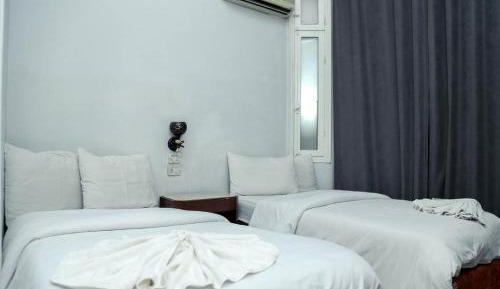 Deluxe Double Room (2 Adults + 1 Child)