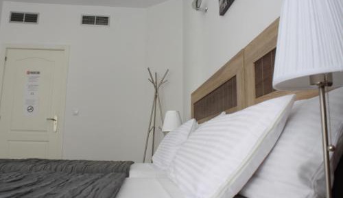 Twin Room with Shared Bathroom