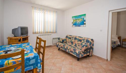 Apartment (2 Adults)
