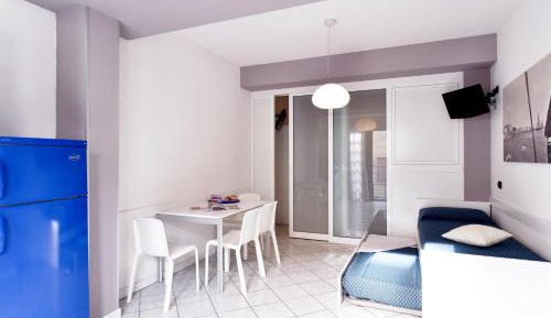One-Bedroom Apartment (4 Adults)