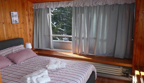 Three-Bedroom Apartment - Split Level