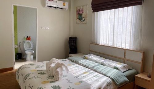 Queen Room