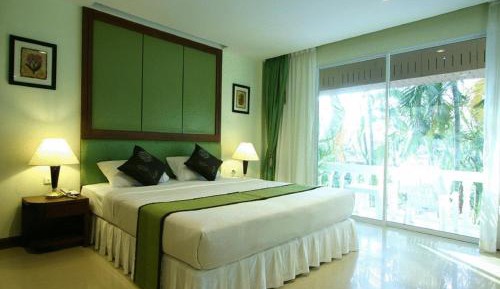 Deluxe Double Room with Pool View