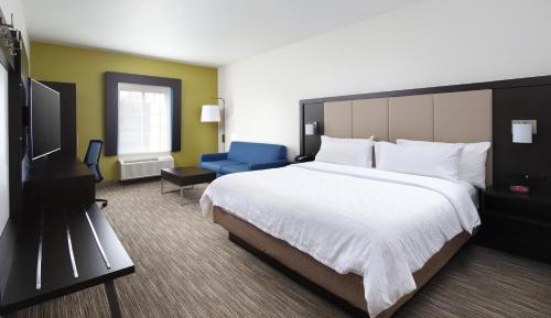 Standard King Room with Sofa Bed - Non-Smoking