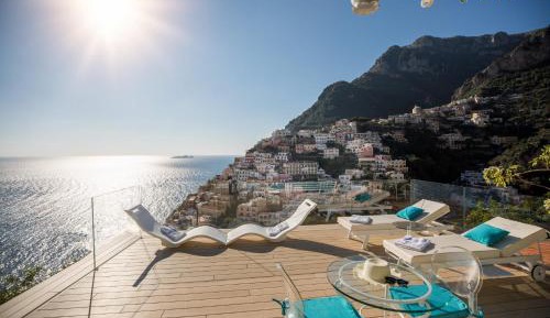 Luxury Suite with Private Pool and Sea View