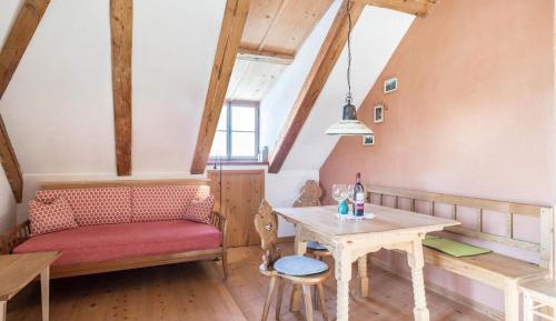 Superior One-Bedroom Apartment with Balcony