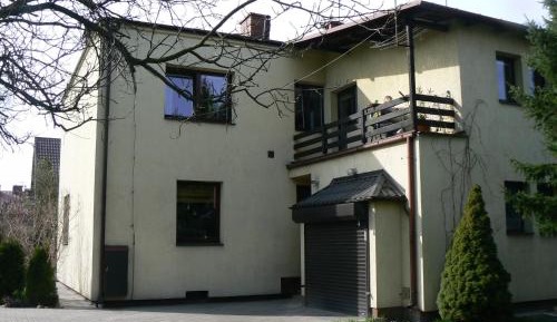 One-Bedroom Apartment (4 Adults)