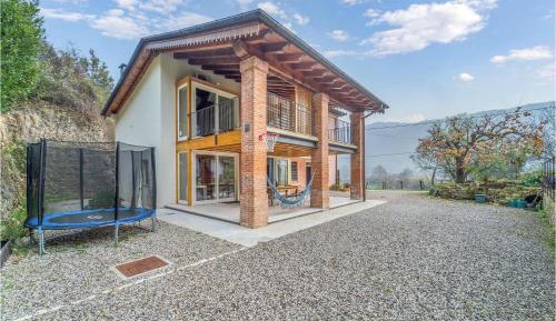 Two-Bedroom Holiday Home