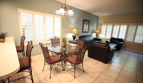 Deluxe Three-Bedroom Suite Lodge - East Campus