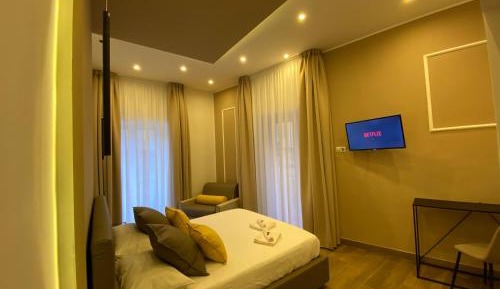 Deluxe Queen Room