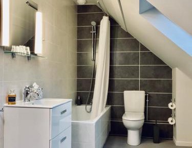 Large Double Room