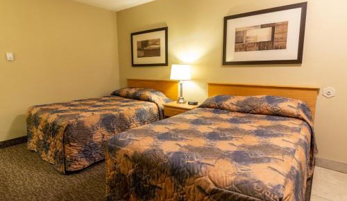 Queen Room with Two Queen Beds - Smoking