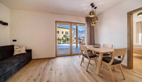 Superior One-Bedroom Apartment with Balcony